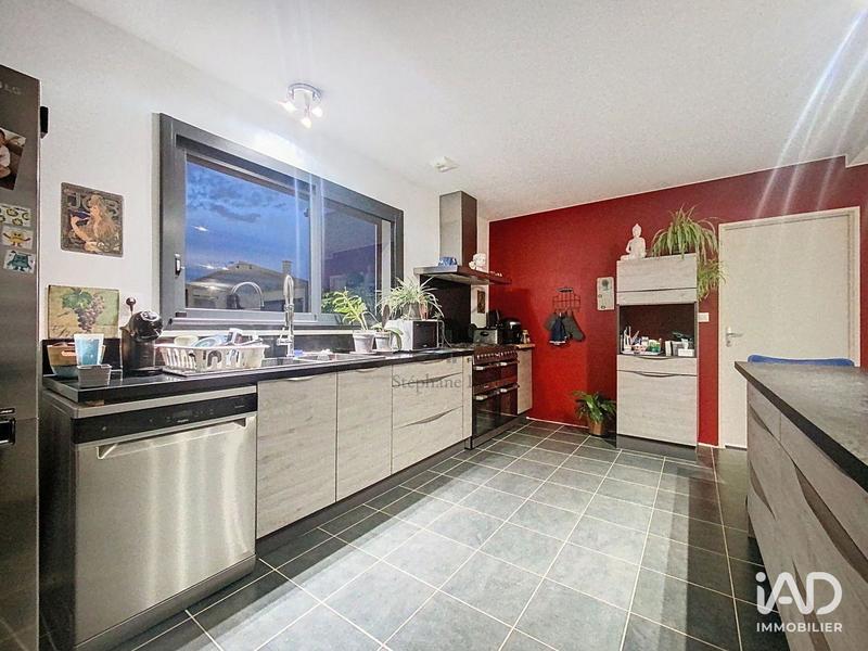 Maison - 150 m² - 4 pièces