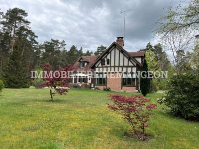 Demeure - 161 m² - 5 pièces