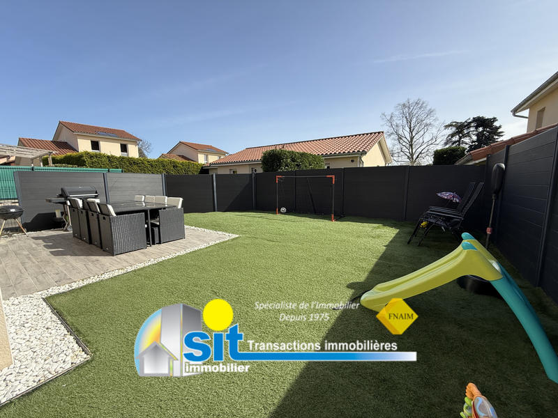 Maison - 104 m² - 4 pièces