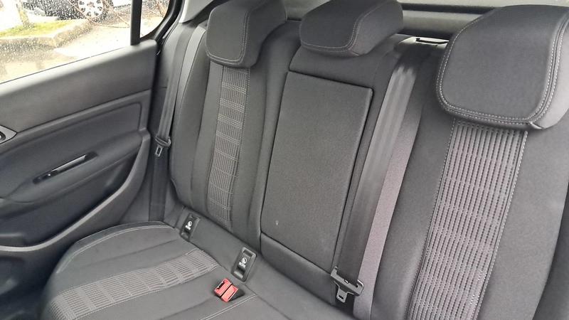 Peugeot 308 1.2 PureTech 130 Allure Business