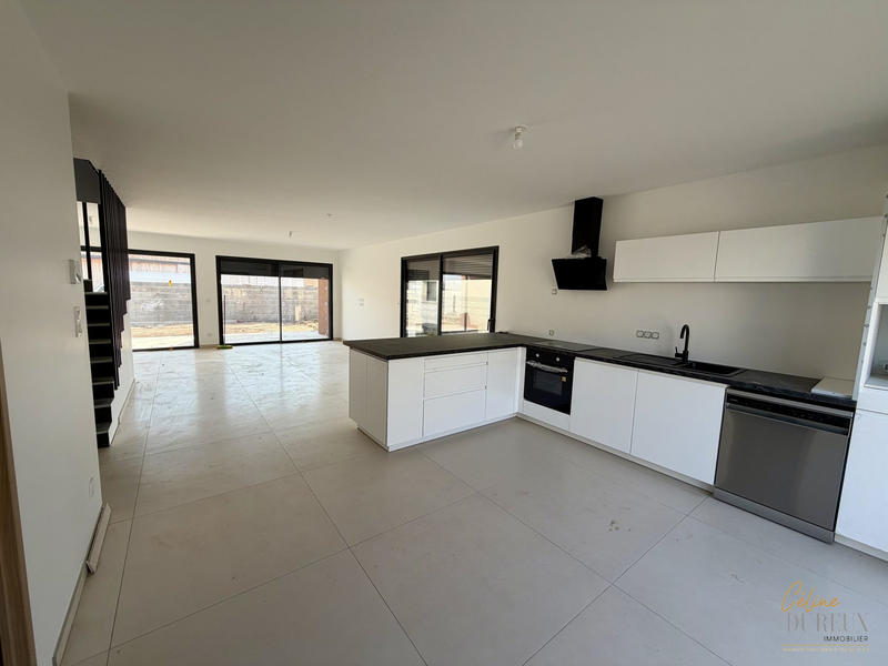 Maison - 120 m² - 4 pièces