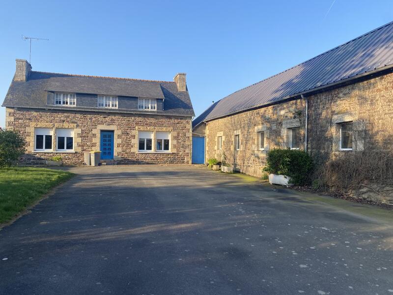 Maison - 100 m² - 6 pièces