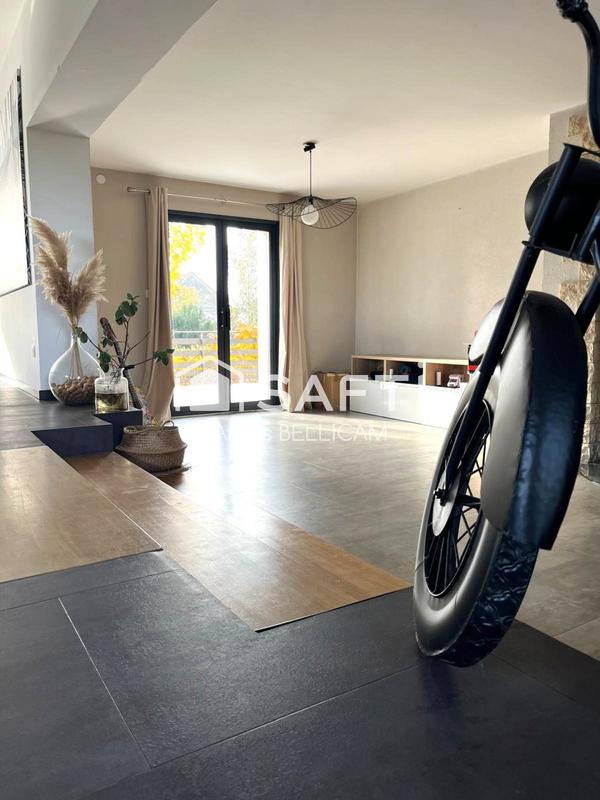 Maison - 192 m² - 8 pièces