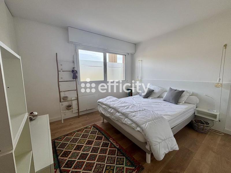 Appartement - 64 m² - 2 pièces