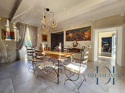 Maison - 190 m² - 6 pièces