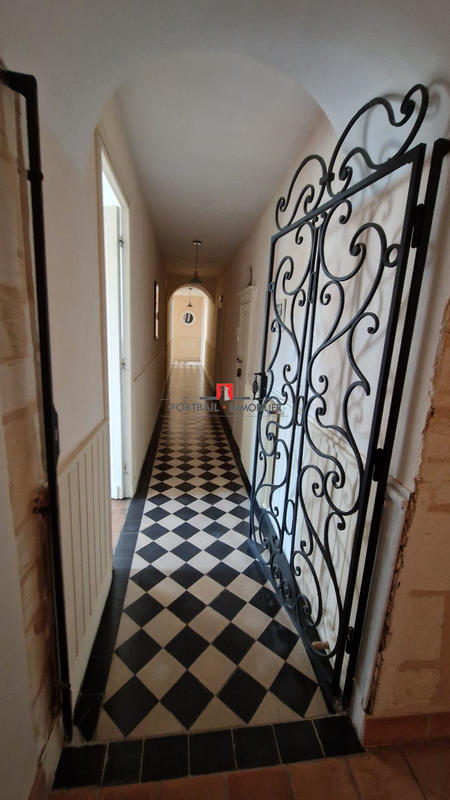 Maison ancienne - 273 m² - 7 pièces