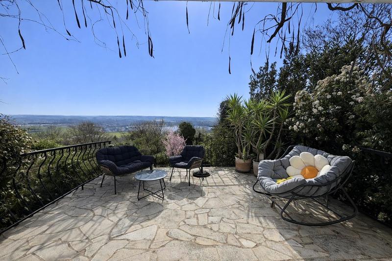 Maison - 165 m² - 6 pièces