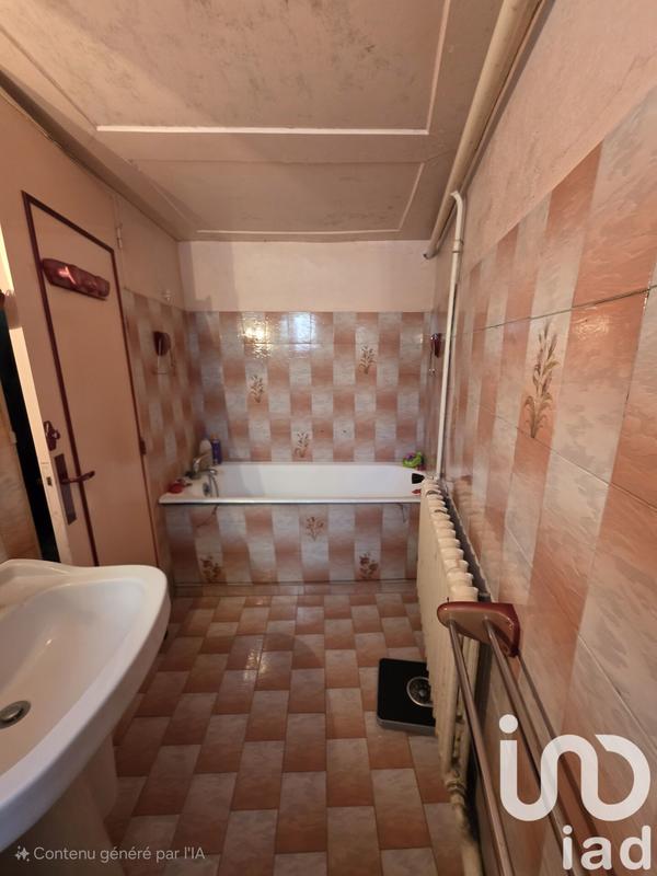 Maison - 187 m² - 12 pièces