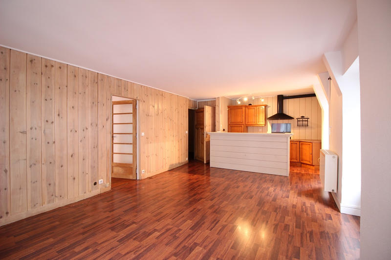 Appartement - 94 m² - 4 pièces