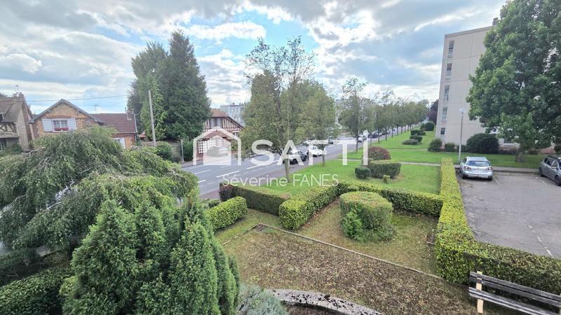 Appartement - 99 m² - 4 pièces