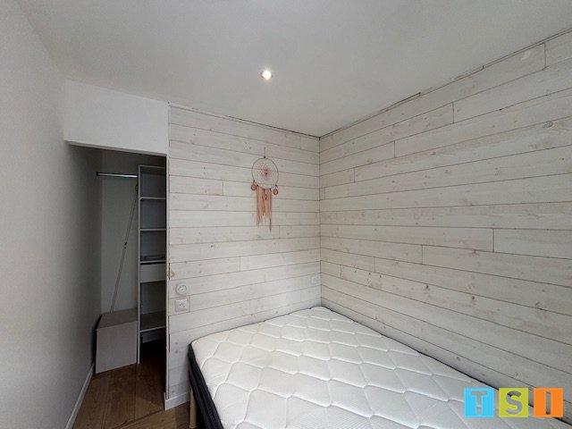 Maison - 160 m² - 9 pièces