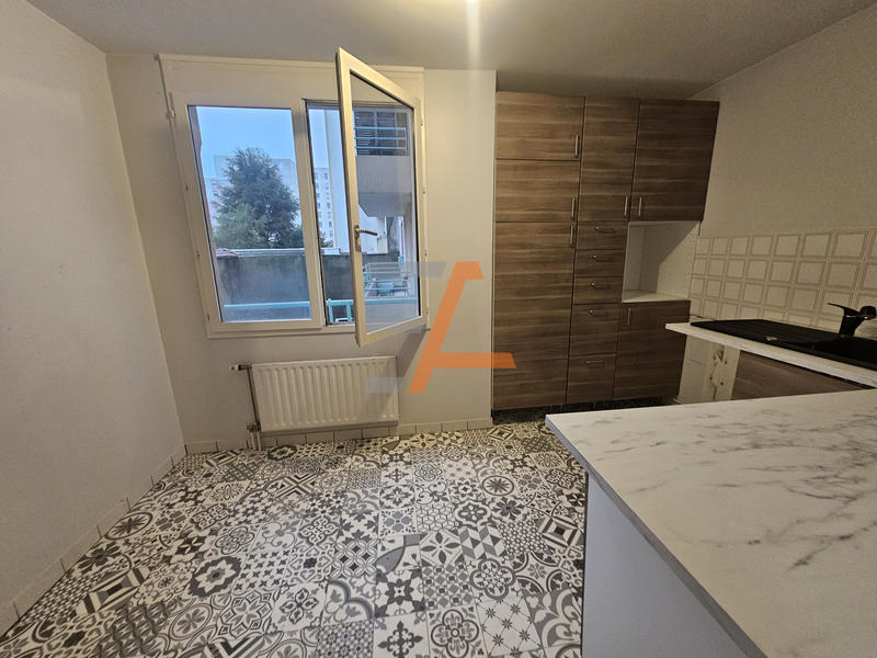 Appartement - 77 m² - 3 pièces