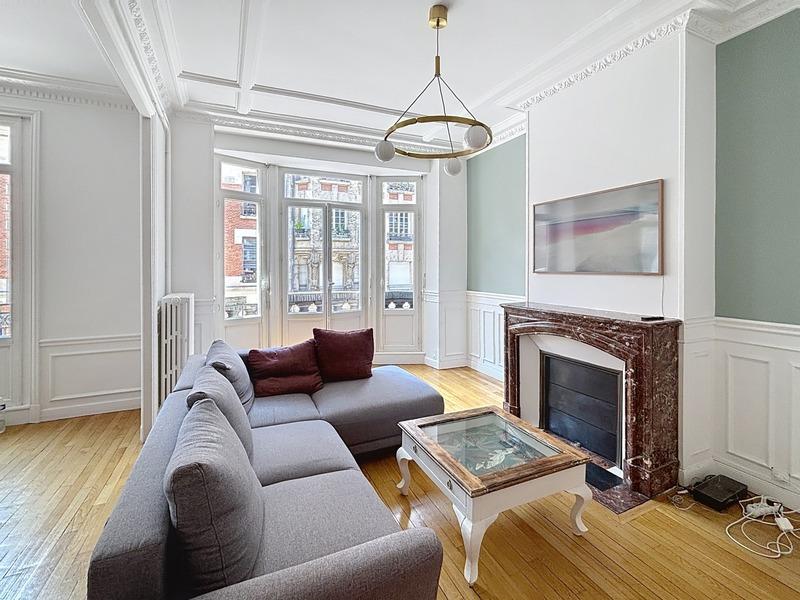 Appartement bourgeois - 113 m² - 4 pièces