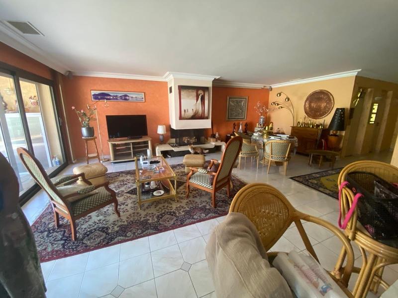 Villa - 185 m² - 5 pièces