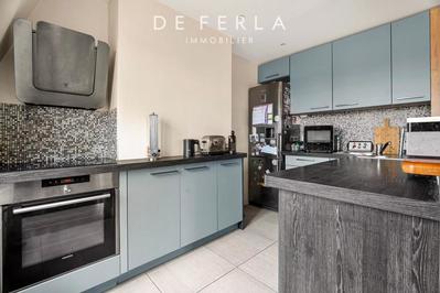 Appartement - 99 m² - 5 pièces