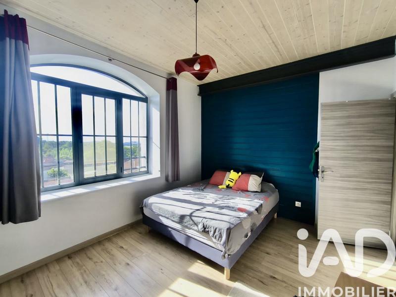 Loft - 140 m² - 5 pièces