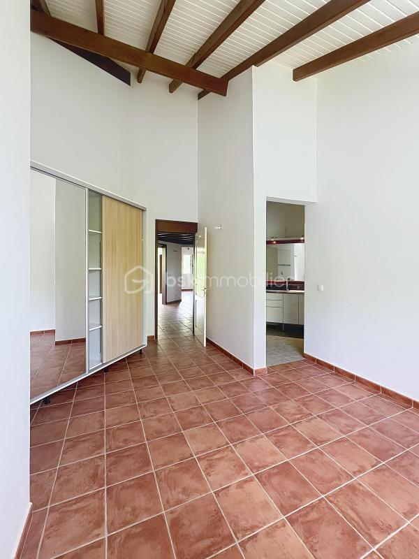 Maison - 199 m² - 5 pièces