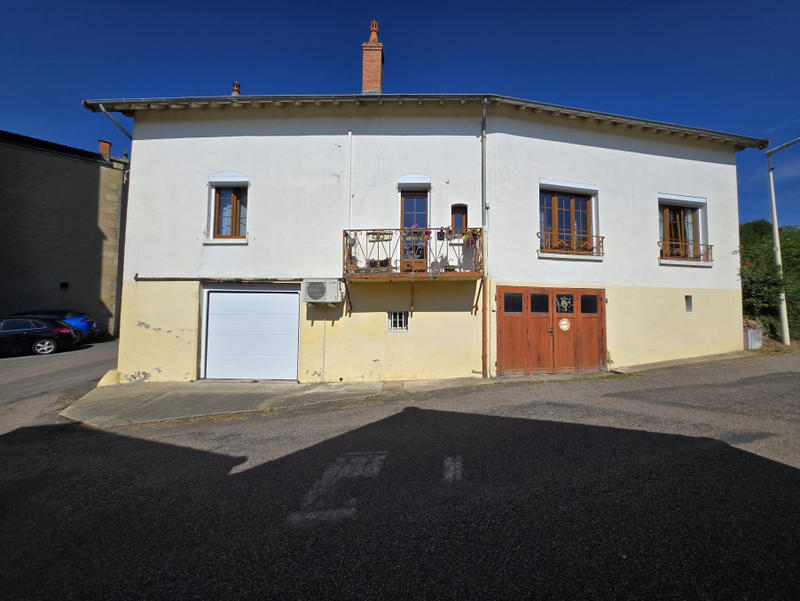 Maison - 80 m² - 5 pièces