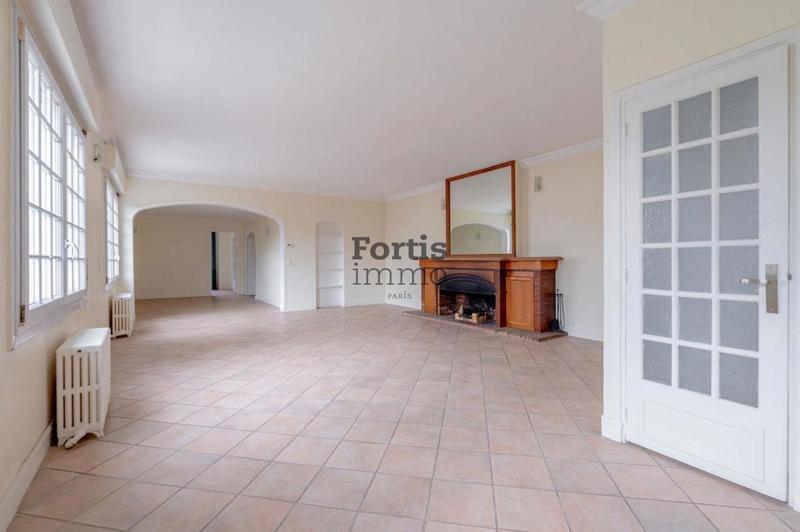 Demeure - 297 m² - 8 pièces