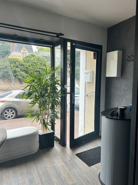 Local commercial - 18 m² - 1 pièce