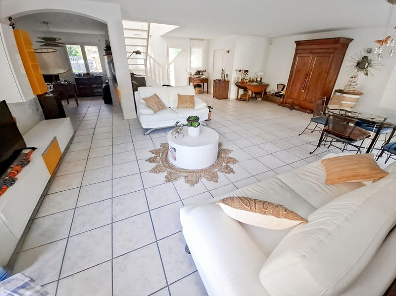 Maison - 136 m² - 6 pièces