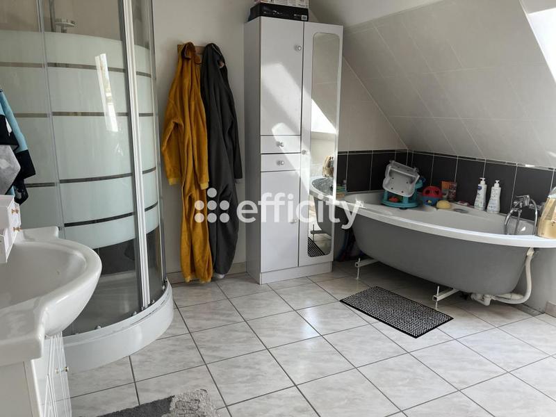 Maison - 138 m² - 7 pièces