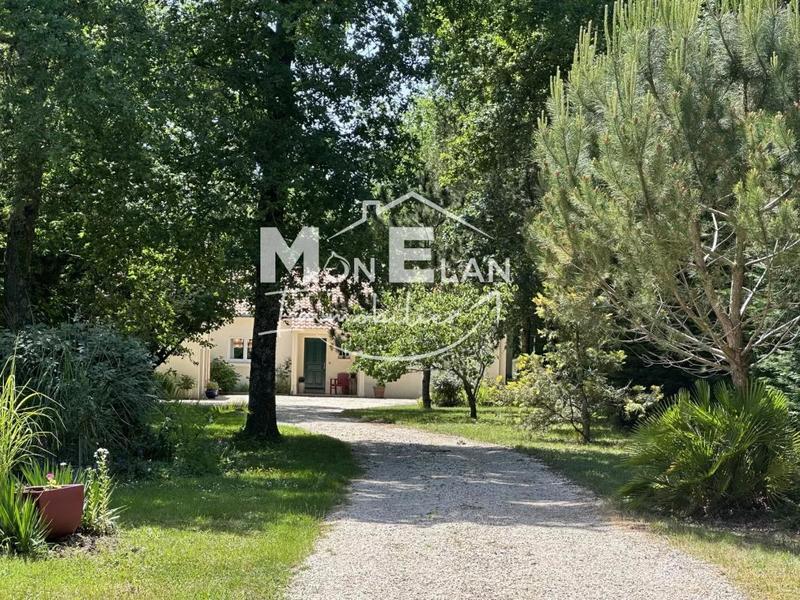 Maison - 194 m² - 7 pièces