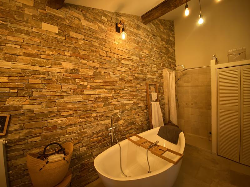 Propriété - 612 m² - 12 pièces