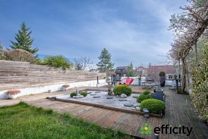 Maison - 358 m² - 7 pièces