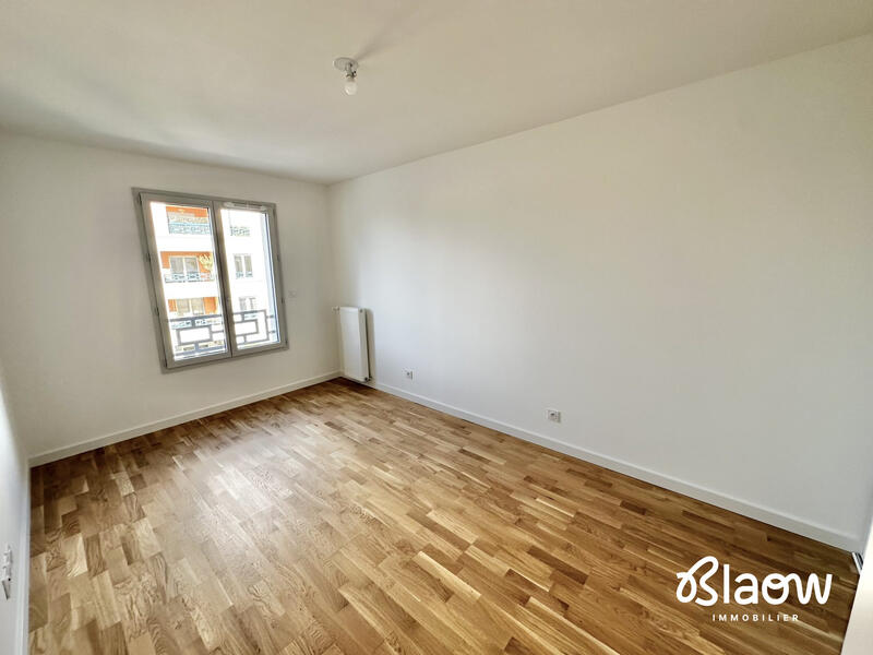 Appartement - 80 m² - 3 pièces