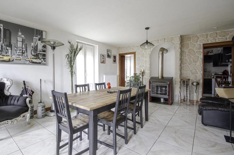 Appartement - 155 m² - 6 pièces