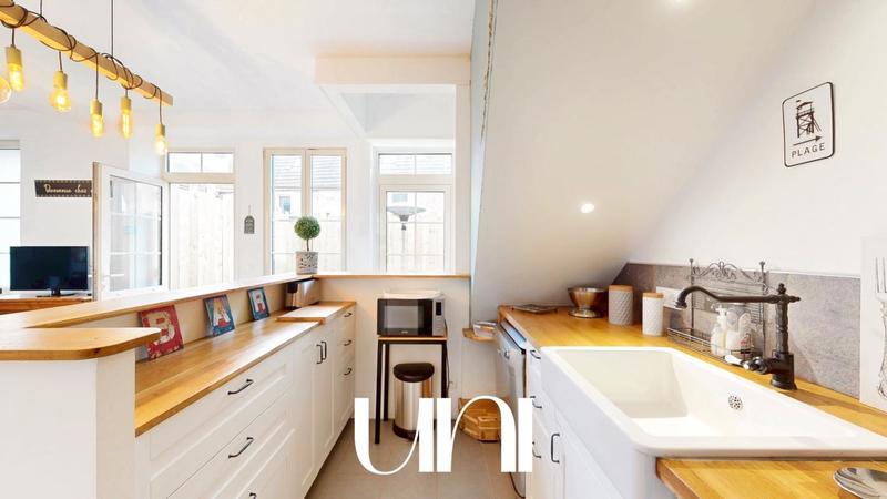 Maison - 90 m² - 4 pièces