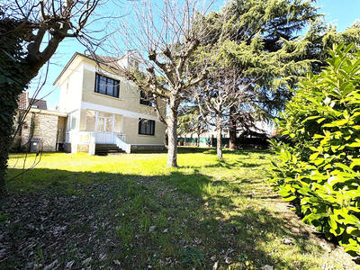 Maison - 158 m² - 7 pièces