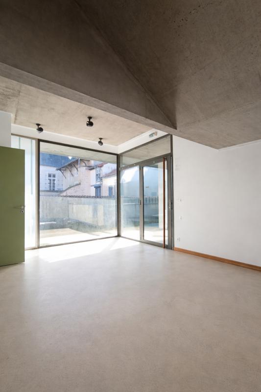 Loft - 55 m² - 2 pièces