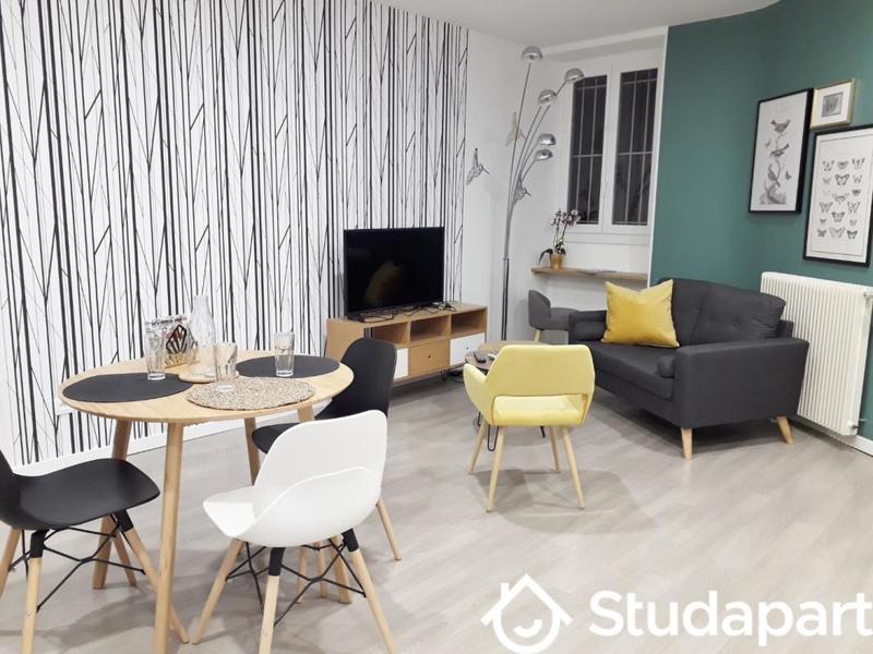 Chambre - 11 m² - 1 pièce