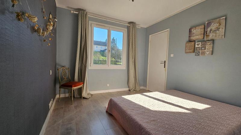 Maison - 165 m² - 7 pièces