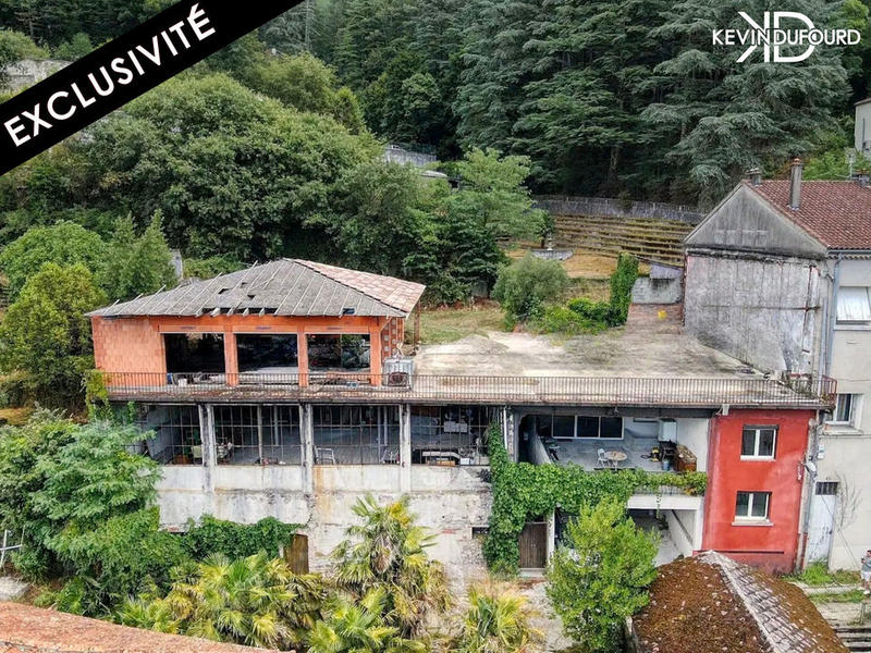 Immeuble - 200 m² - 10 pièces