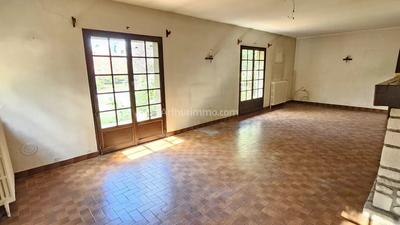 Maison - 161 m² - 7 pièces