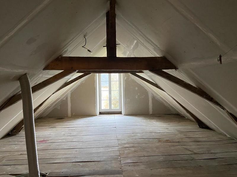 Maison - 168 m² - 8 pièces