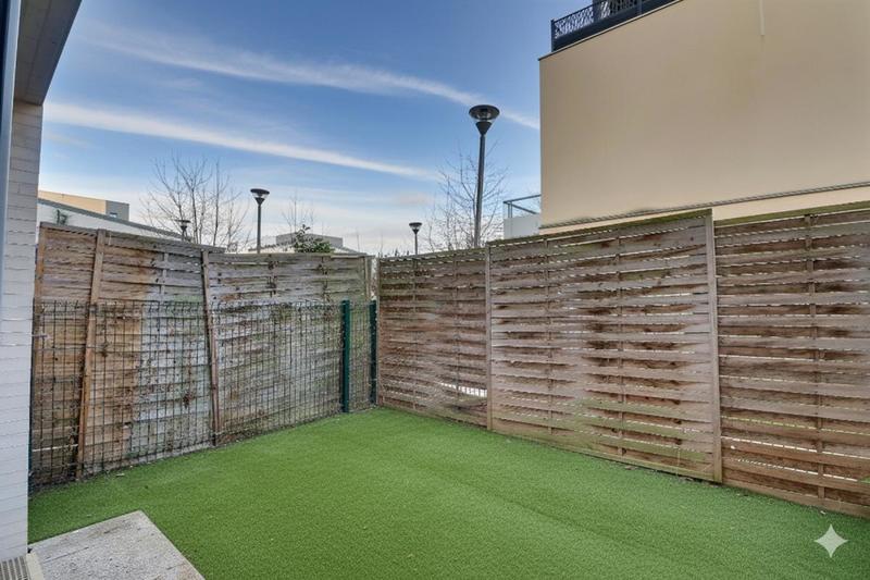 Studio - 28 m² - 1 pièce