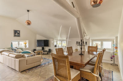 Appartement - 97 m² - 5 pièces