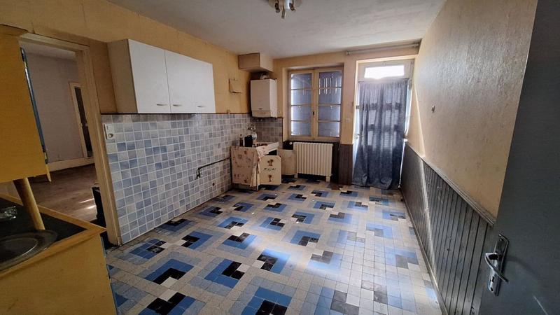 Immeuble - 170 m² - 10 pièces