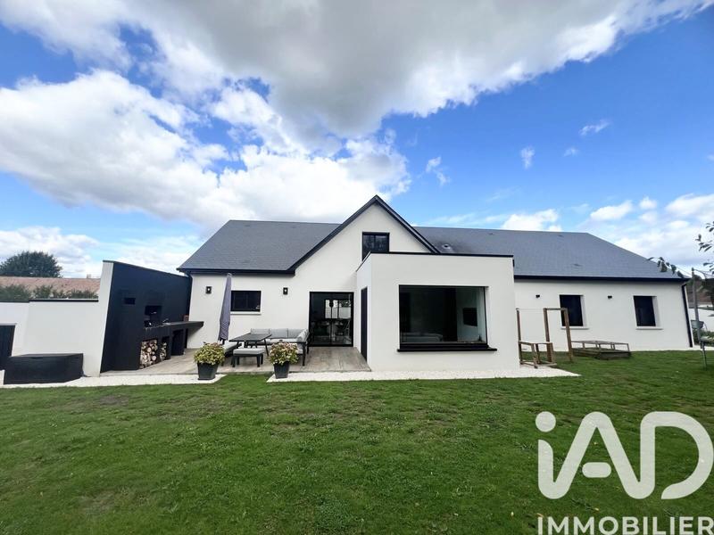 Maison - 187 m² - 9 pièces