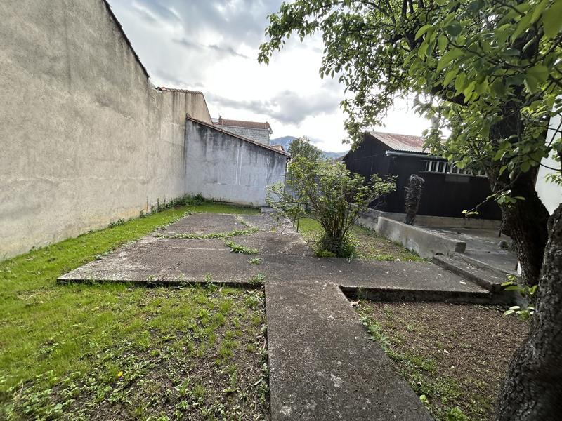 Maison traditionnelle - 80 m² - 5 pièces