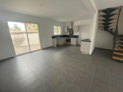 Maison - 85 m² - 4 pièces