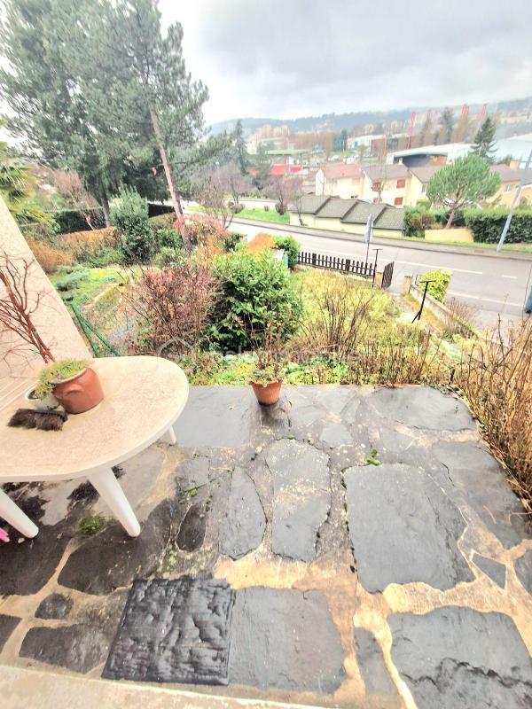 Maison jumelée - 90 m² - 5 pièces