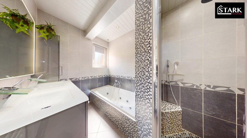 Villa - 160 m² - 7 pièces