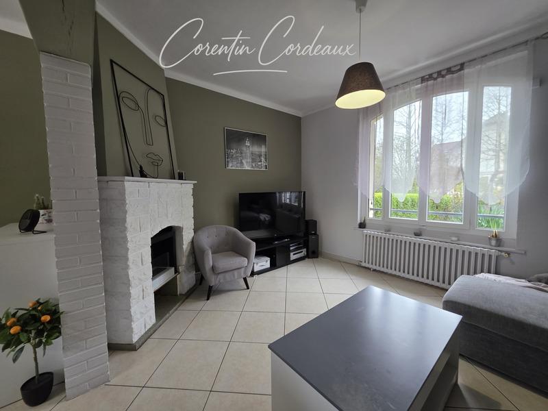 Maison - 96 m² - 6 pièces