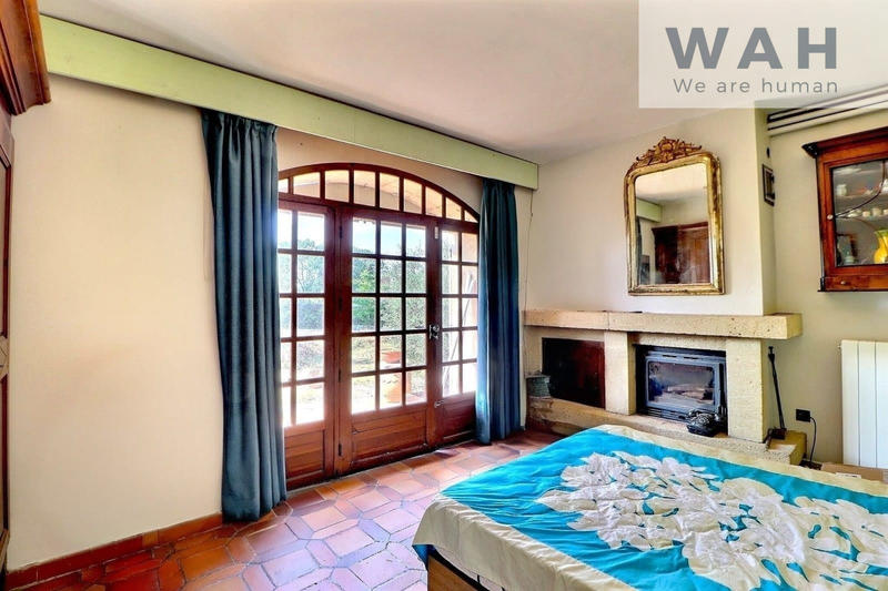 Mas - 225 m² - 7 pièces