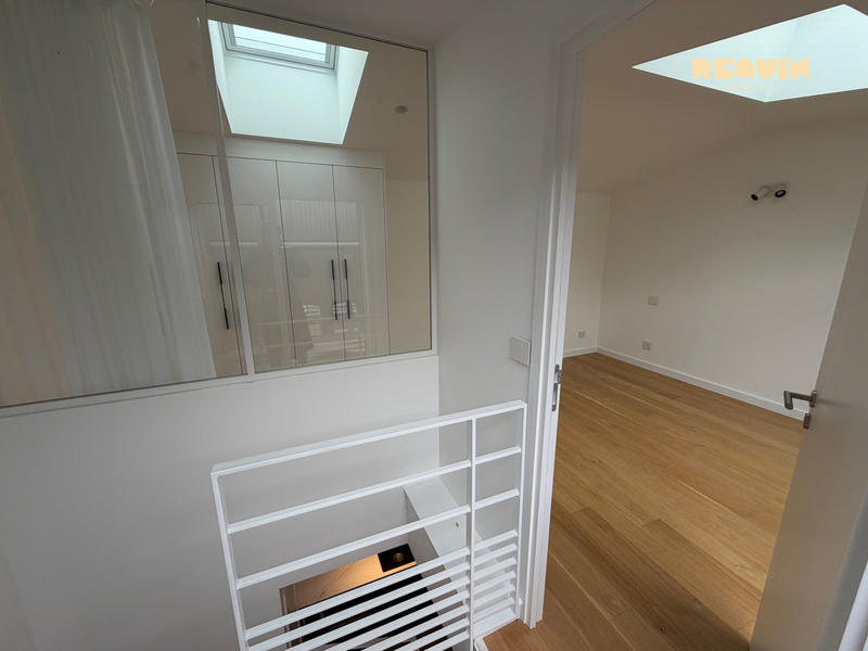 Appartement - 94 m² - 5 pièces